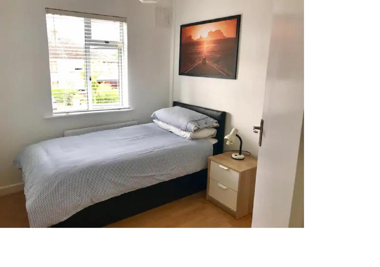 20 Minutes To The Center Guest house Dublin